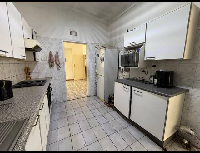 4 BEDROOM HOUSE FOR SALE IN SOPHIATOWN